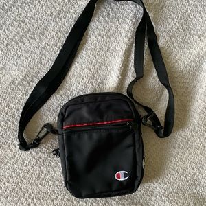 Champion Expander Black Mini Crossbody Bag